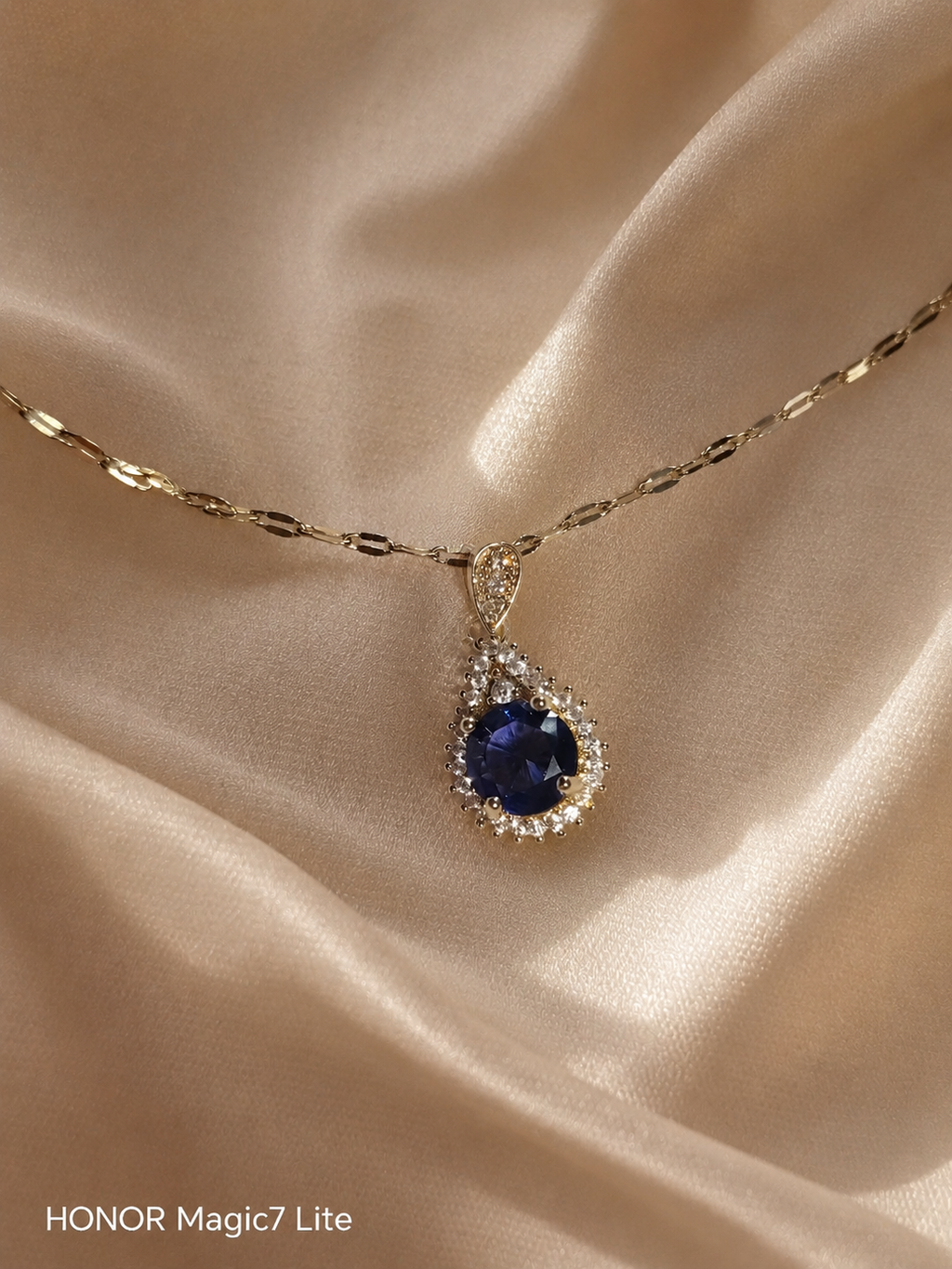Collana Zaffiro